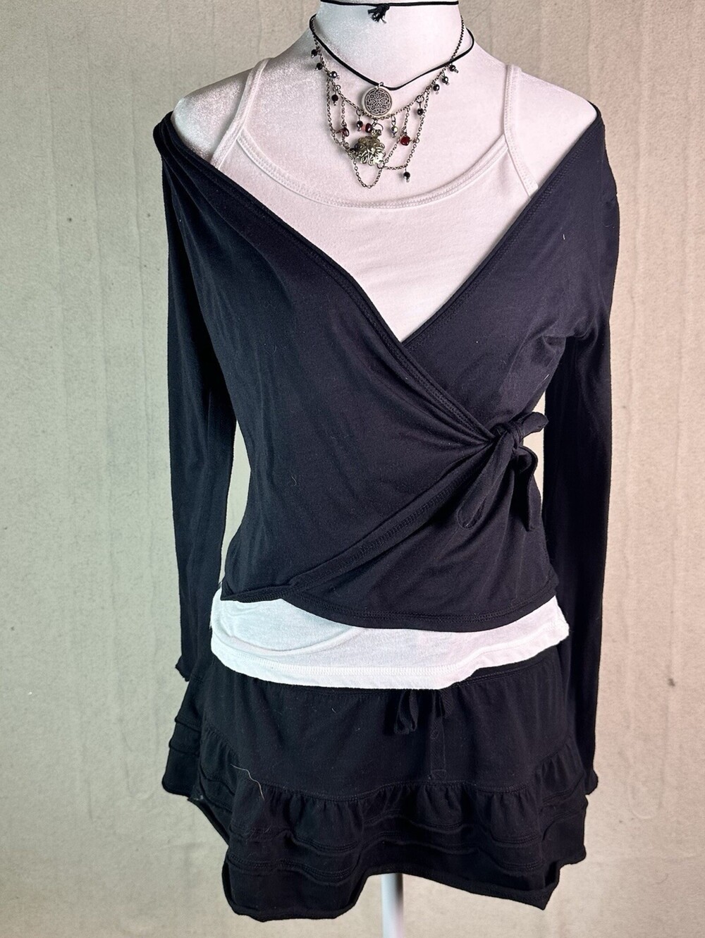 Vintage Y2K Energie Layered Balletcore Wrap Top Black Long Sleeve White Tank M/L